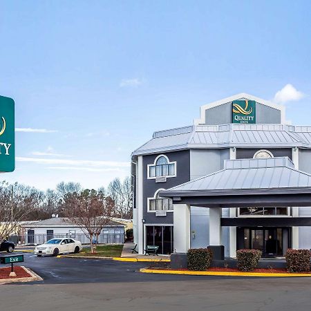 Quality Inn & Suites Salisbury Exterior photo