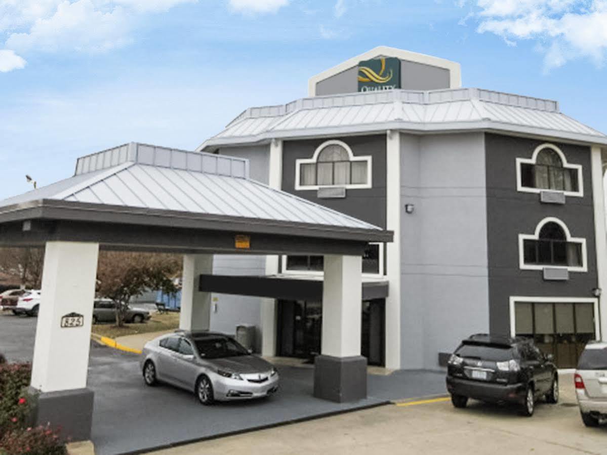 Quality Inn & Suites Salisbury Exterior photo